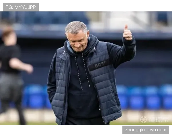 桑德兰主帅莫布雷战术灵活调整，率队状态回升重返胜轨