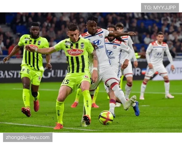 里尔队战术革新显成效，教练灵活应战引领球队开启新篇章