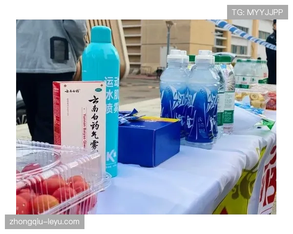 汪顺家的冰箱里居然塞满了能量胶，连饮料都喝电解质水？