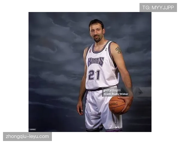 迪瓦茨内线策应效率提升明显 拉开库班防守空间